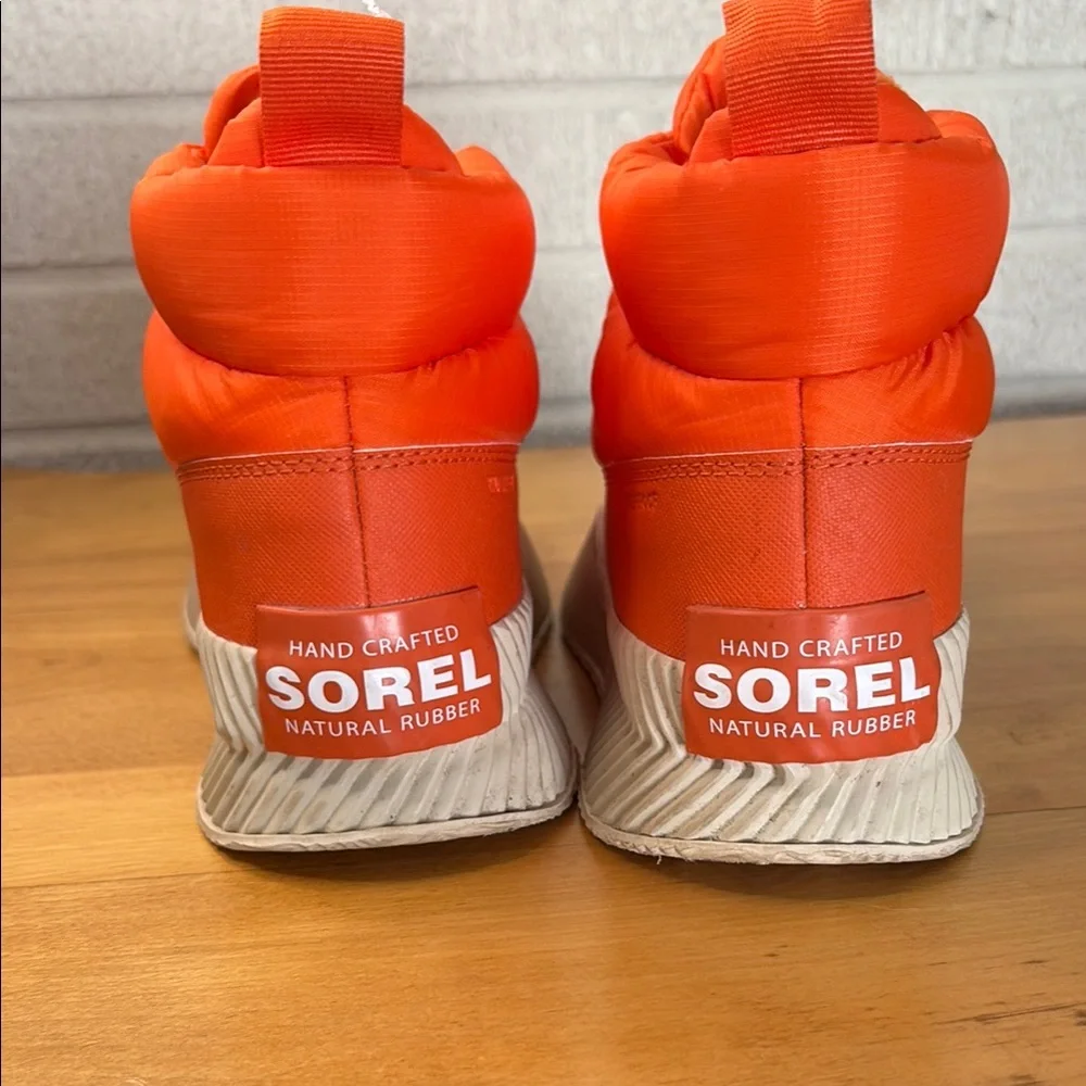 Sorel x prAna Out N About III Puffy Zip Sneaker Boots Orange Wmns 6.5 Waterproof - Picture 2 of 11